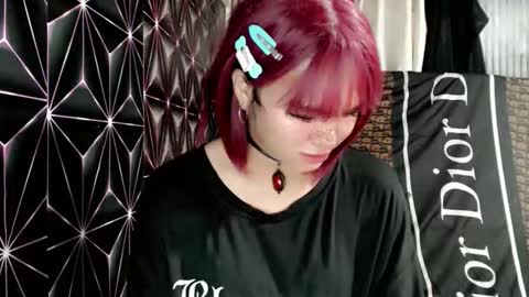 Snapshot of queen_elicktra chatting on 05-30-26, 01:35 JOY online show from 05-30-26, 01:35