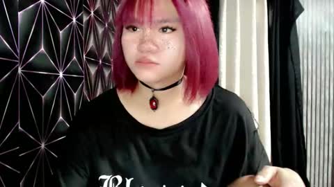 Snapshot of queen_elicktra chatting on 06-06-26, 01:00 JOY online show from 06-06-26, 01:00