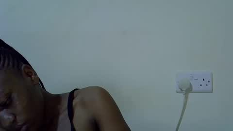 Snapshot of queen_fantacy chatting on 02-24-26, 12:58 queen_fantacy online show from 02-24-26, 12:58