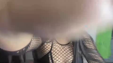 Snapshot of queen_findom1 chatting on 11-20-25, 11:48 queen_findom1 online show from 11-20-25, 11:48