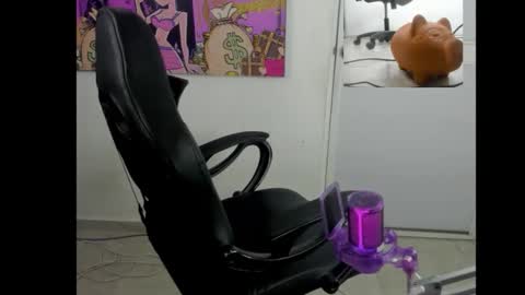 Snapshot of queen_findom1 chatting on 02-03-26, 06:22 queen_findom1 online show from 02-03-26, 06:22