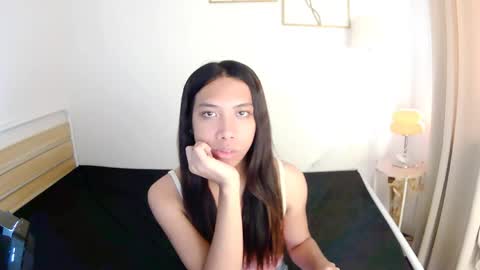 queen_gia online show from 04-28-26, 02:27
