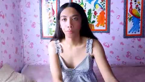 Snapshot of queen_gia chatting on 06-25-26, 06:51 queen_gia online show from 06-25-26, 06:51