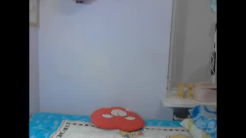 queen_jane8 online show from 10-29-25, 05:25