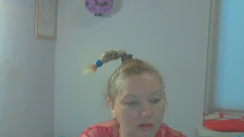 queen_jane8 online show from 02-18-26, 11:39