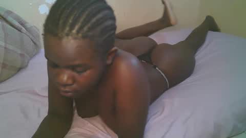 queen_latasha online show from 04-30-26, 07:47
