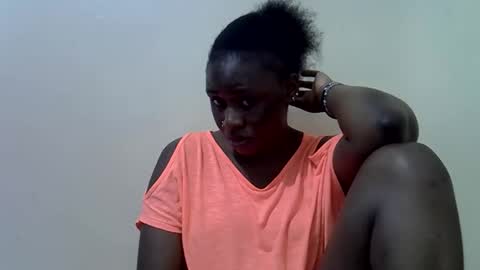 queen_leilla online show from 04-26-26, 09:07