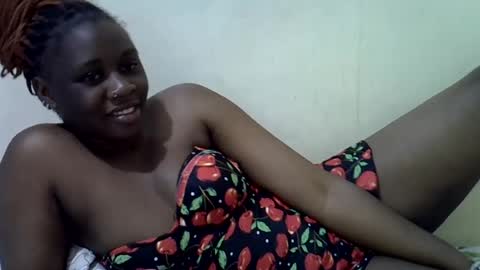 Snapshot of queen_leilla chatting on 06-25-26, 04:56 queen_leilla online show from 06-25-26, 04:56
