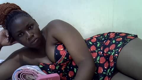 Snapshot of queen_leilla chatting on 06-30-26, 08:26 queen_leilla online show from 06-30-26, 08:26