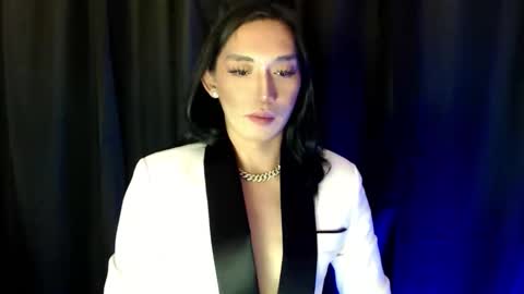 Queen Lucifer online show from 11-06-25, 05:03