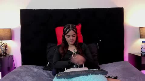 queen_misy online show from 04-26-26, 08:39