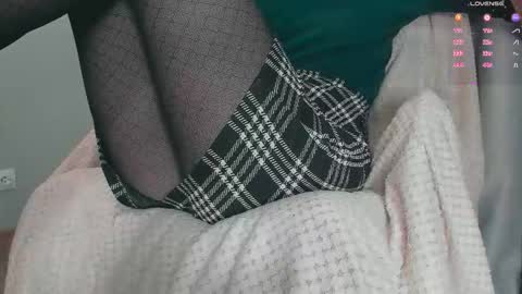 Carly online show from 11-12-25, 05:24