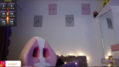 Snapshot of queen_nyxx chatting on 07-23-26, 03:26 QueenNyx online show from 07-23-26, 03:26