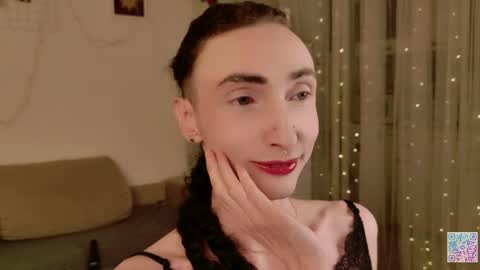 queen_of_tease online show from 04-11-26, 04:17