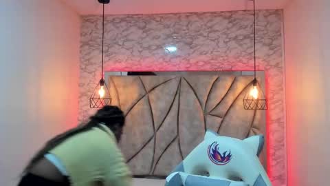   online show from 02-22-25, 11:46