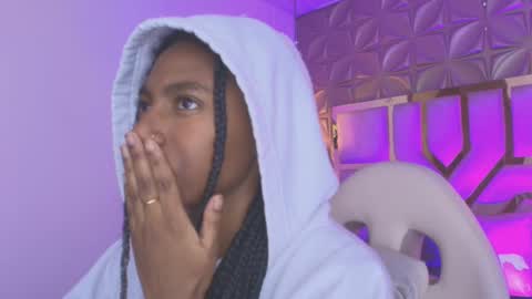   online show from 03-25-26, 12:00