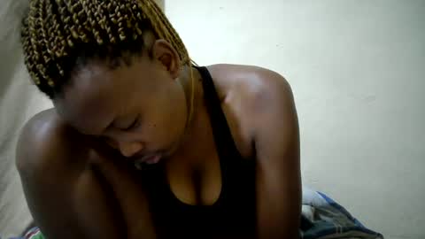 queen_slender online show from 07-29-26, 11:58
