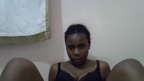 Snapshot of queen_sly chatting on 10-10-25, 11:37 queen_sly online show from 10-10-25, 11:37
