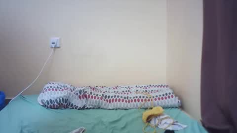 Snapshot of queen_winter chatting on 02-27-26, 06:41 Winter online show from 02-27-26, 06:41