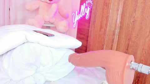 queen_yully online show from 03-07-25, 10:32