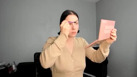 Snapshot of queenb2626 chatting on 12-03-25, 09:46 Queen Blaire online show from 12-03-25, 09:46