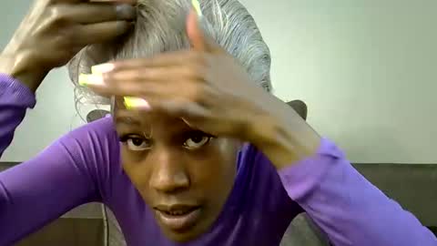 queenbeka online show from 04-28-26, 07:02