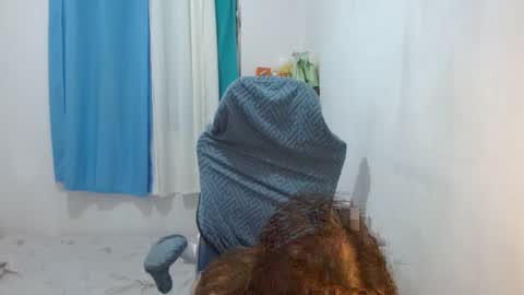 queen online show from 02-19-25, 01:06