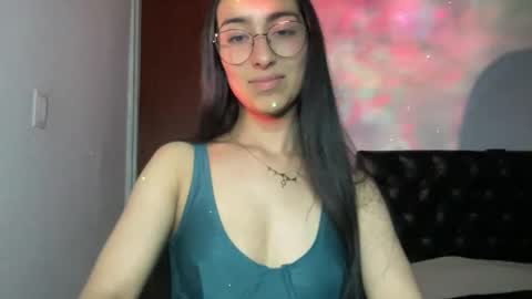 queenbyte_18 online show from 05-05-26, 04:31