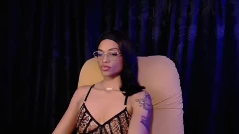 Snapshot of queendom_ing chatting on 02-27-25, 05:02 Sweet Goddess online show from 02-27-25, 05:02