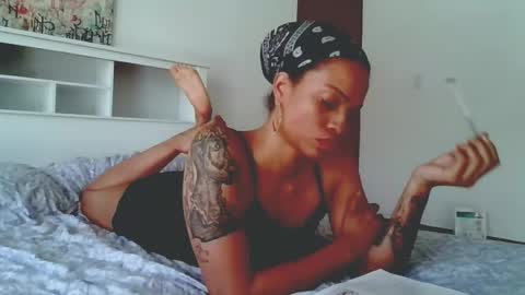 Snapshot of queendom_ing chatting on 09-12-25, 05:46 Sweet Goddess online show from 09-12-25, 05:46