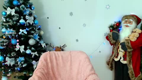 Snapshot of queenevamariaa chatting on 12-27-24, 09:22 Help me to reach 150 K followers online show from 12-27-24, 09:22