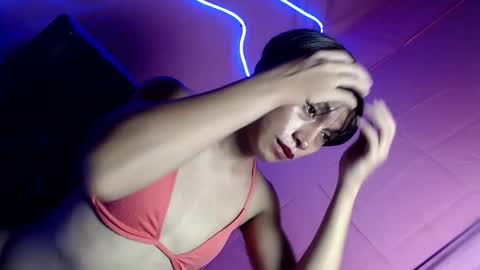 Snapshot of queenfoxylady chatting on 12-20-25, 06:09 just call me QUEEN and ill be there online show from 12-20-25, 06:09