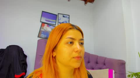 Snapshot of queengrett chatting on 09-14-25, 03:11 Queen online show from 09-14-25, 03:11