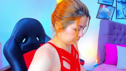 Snapshot of queengrett chatting on 09-29-25, 07:19 Queen online show from 09-29-25, 07:19