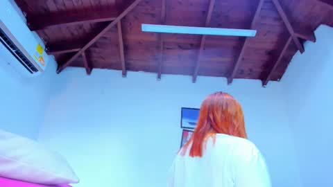 Snapshot of queengrett chatting on 10-13-25, 05:02 Queen online show from 10-13-25, 05:02