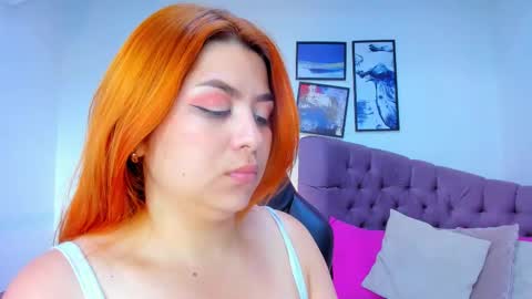 Snapshot of queengrett chatting on 10-20-25, 06:30 Queen online show from 10-20-25, 06:30