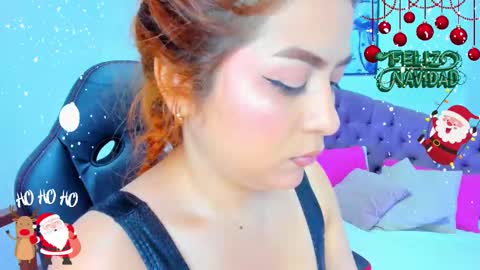 Snapshot of queengrett chatting on 12-14-25, 05:40 Queen online show from 12-14-25, 05:40