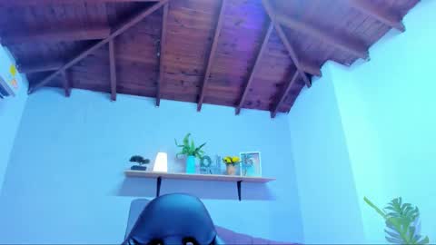 Snapshot of queengrett chatting on 03-10-26, 08:14 Queen online show from 03-10-26, 08:14