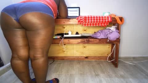 Nina online show from 10-02-25, 07:54