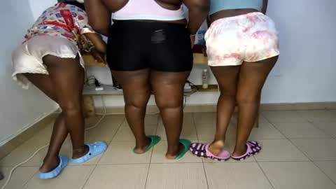 Nina online show from 03-02-26, 07:21