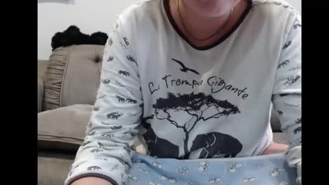 Snapshot of queenmymind chatting on 10-13-25, 12:38 queenmymind online show from 10-13-25, 12:38