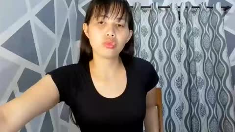 Snapshot of queennbbee chatting on 06-09-26, 07:09 queennbbee online show from 06-09-26, 07:09