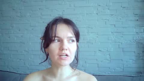 QueenOfModels online show from 11-19-25, 10:26