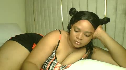 Snapshot of queenofsouls chatting on 01-03-25, 02:54 . online show from 01-03-25, 02:54