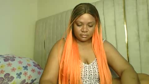 Snapshot of queenofsouls chatting on 01-06-25, 06:03 . online show from 01-06-25, 06:03