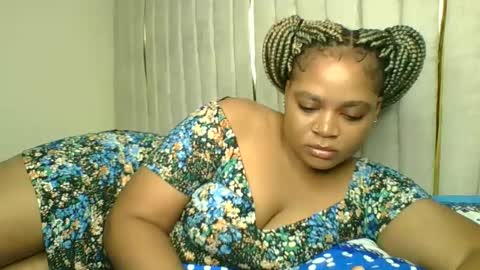 Snapshot of queenofsouls chatting on 01-31-25, 05:51 . online show from 01-31-25, 05:51