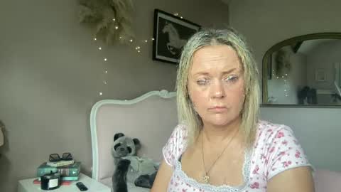 Snapshot of queenp333 chatting on 07-01-26, 08:49 PrincessP333 online show from 07-01-26, 08:49