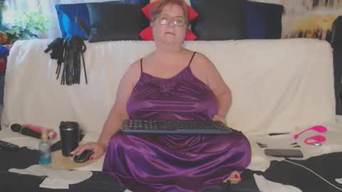 QueenPammy online show from 04-08-26, 05:40