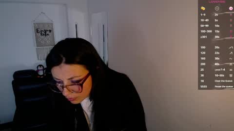 Snapshot of queenrose94 chatting on 06-09-26, 08:31 queenrose94 online show from 06-09-26, 08:31