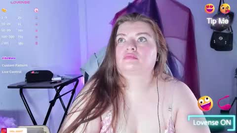 Snapshot of queensami7 chatting on 11-13-25, 01:48 Samantha online show from 11-13-25, 01:48